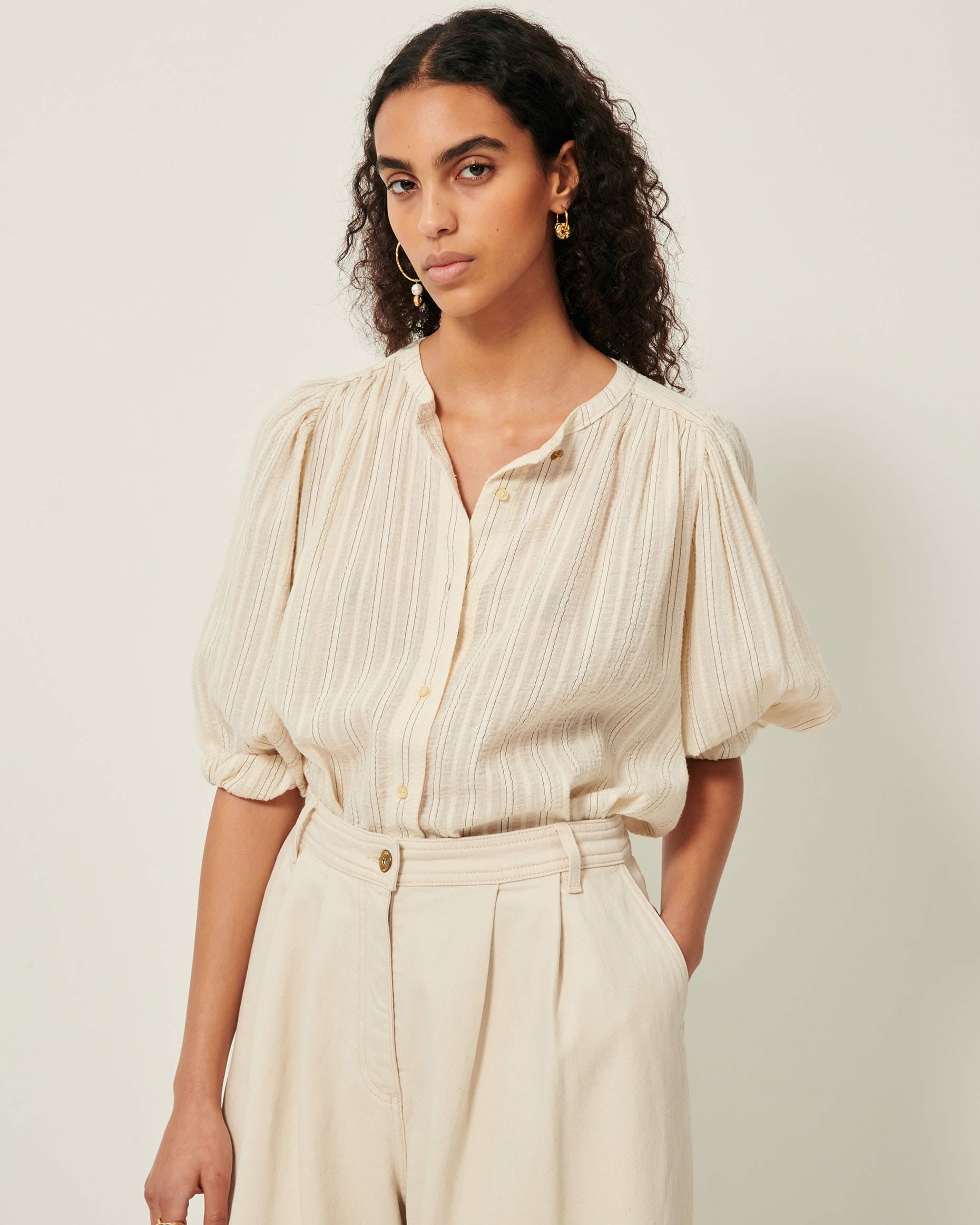 A VIEW Sandcream - Blouse
