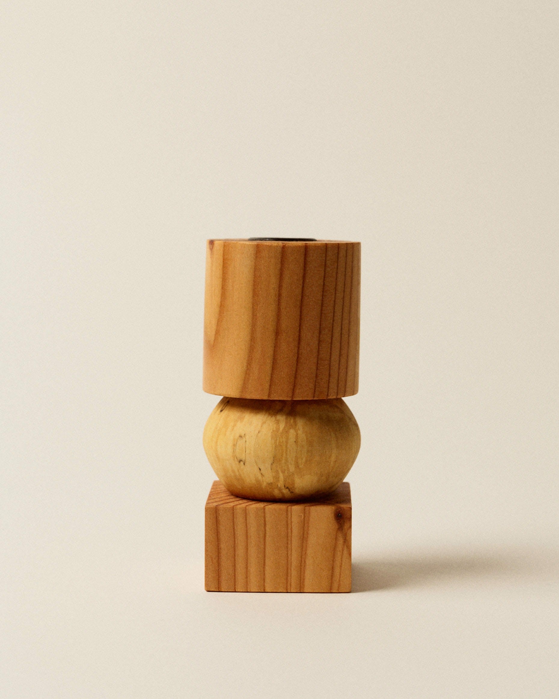 Guillaume Thireau - Candleholder