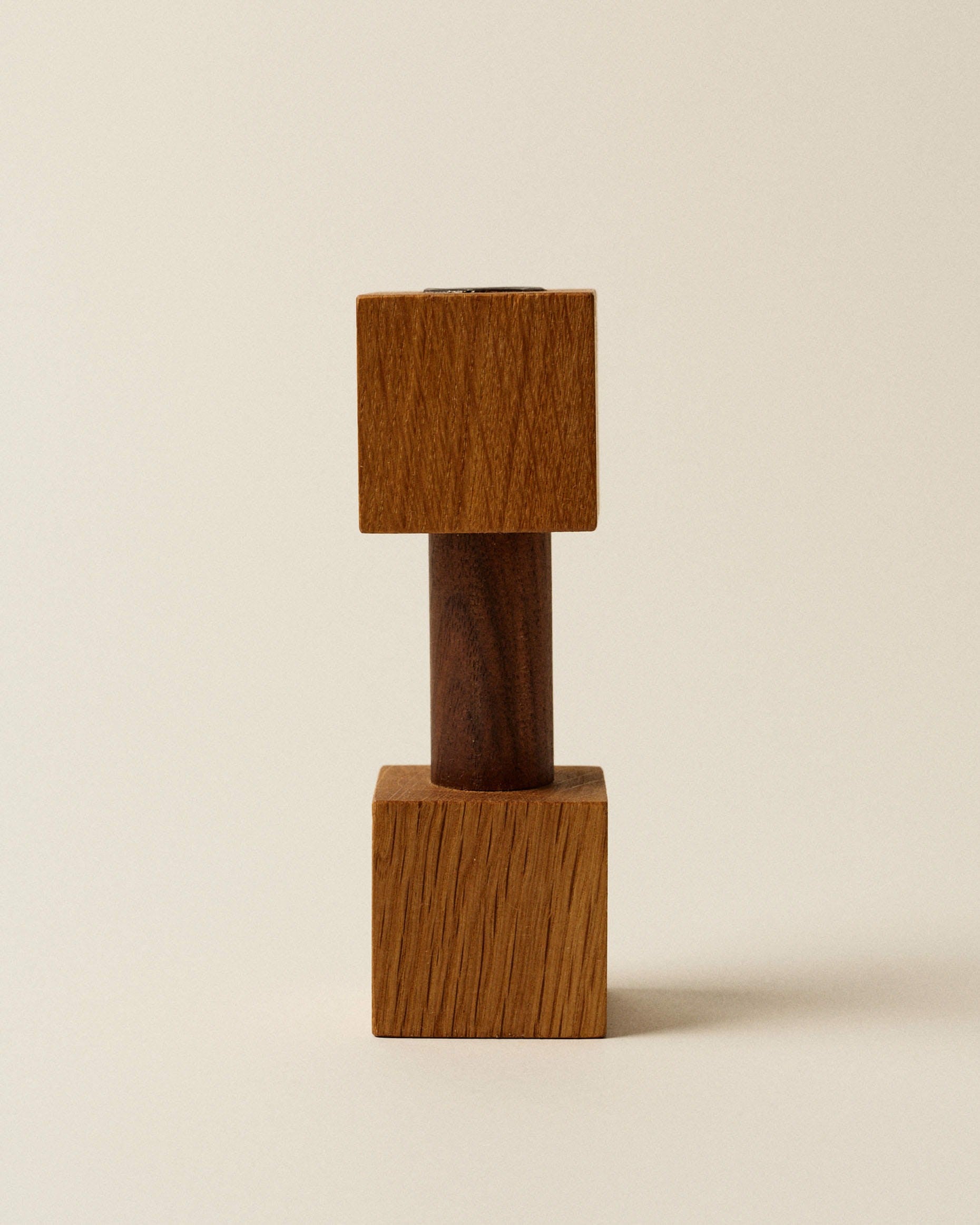 Guillaume Thireau - Candleholder